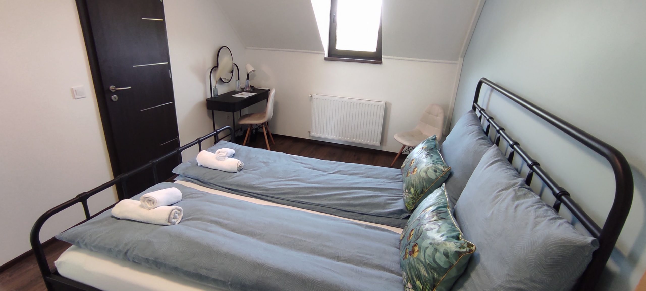 dd0c5bdf-63eb-4ec6-a09d-7f92d780c1c0